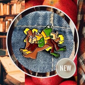 Frog and Toad Enamel Pin - The Library